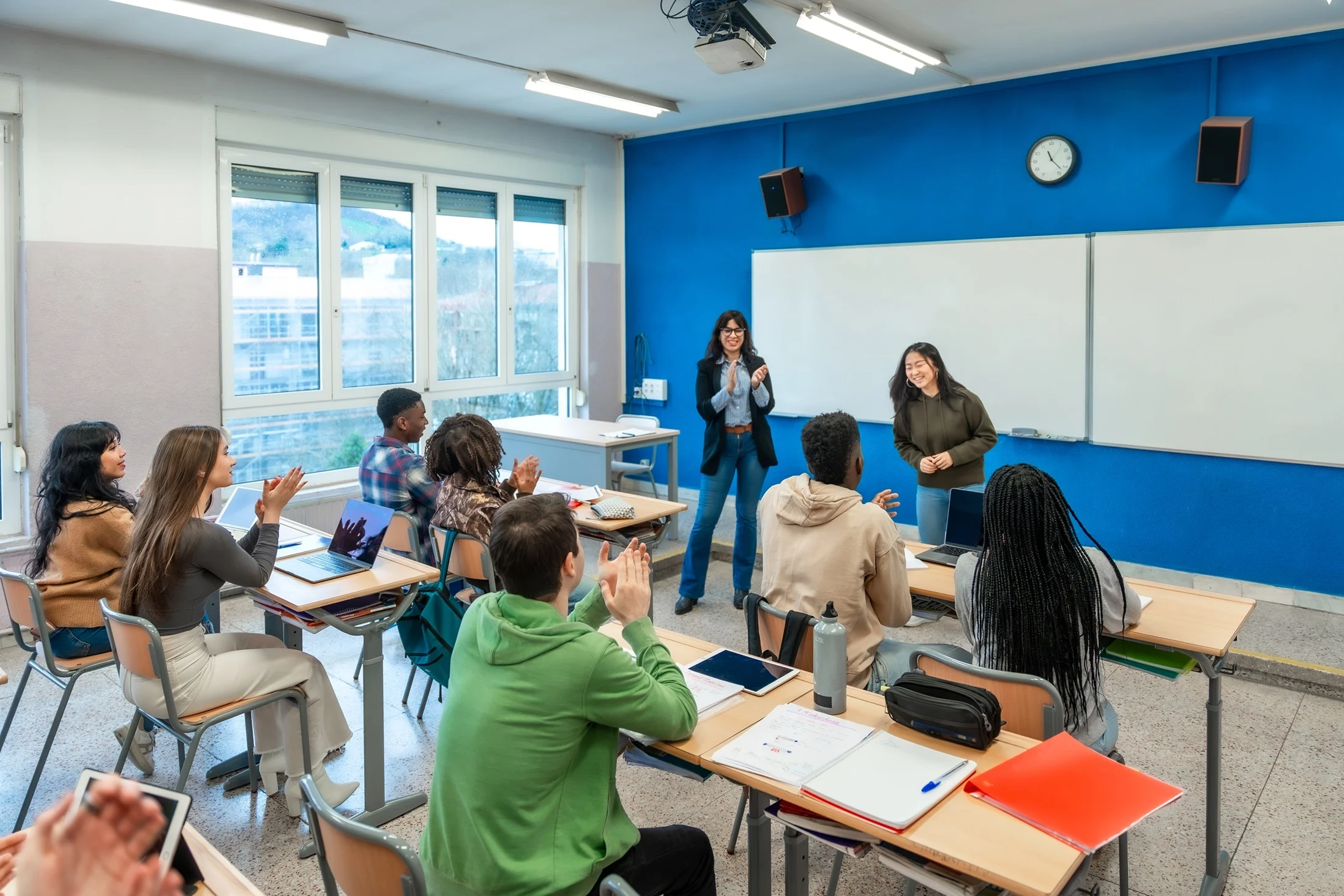 Étudiants internationaux en salle de classe